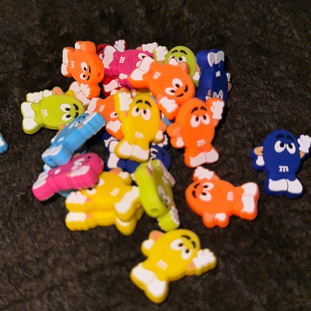 M&M bids‎